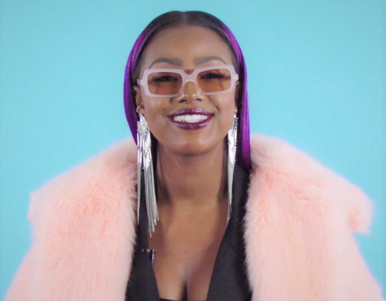 How tall is Justine Skye?